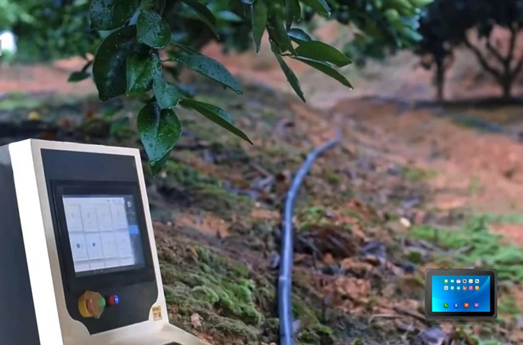 嵌入式工業一體機